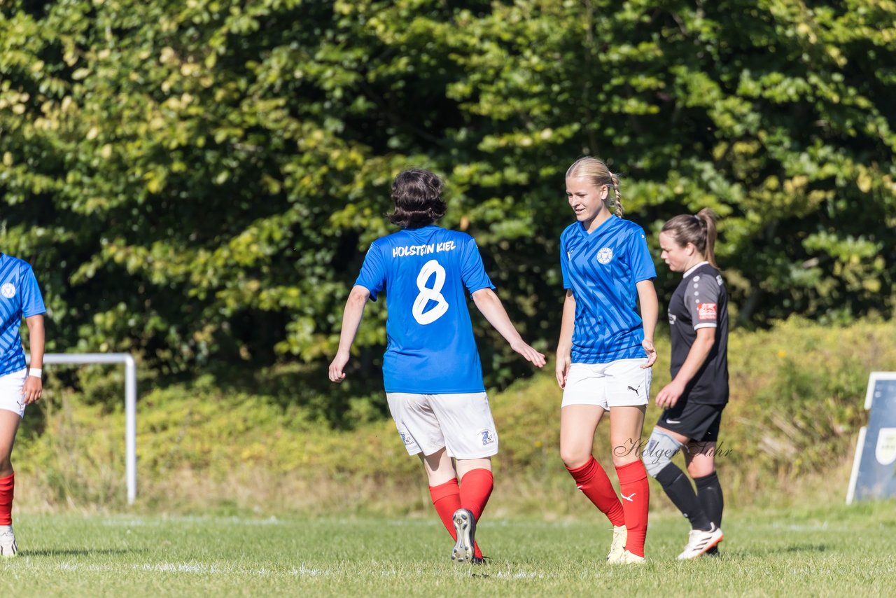 Bild 290 - F Holstein Kiel 2 - SSG Rot-Schwarz Kiel 2 : Ergebnis: 5:0